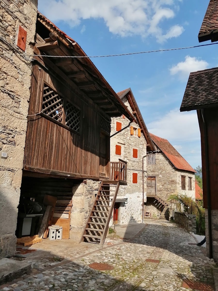 Pesariis