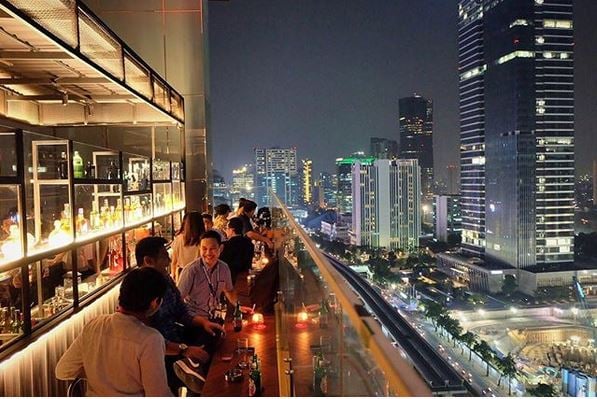 COSTESS Cafe & Bar