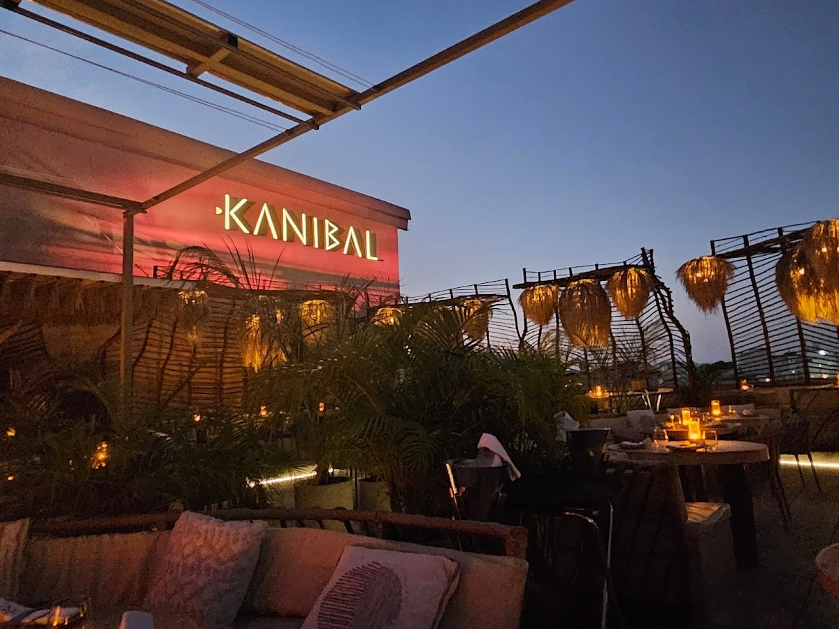 Kanibal Panamá - Avenida B.