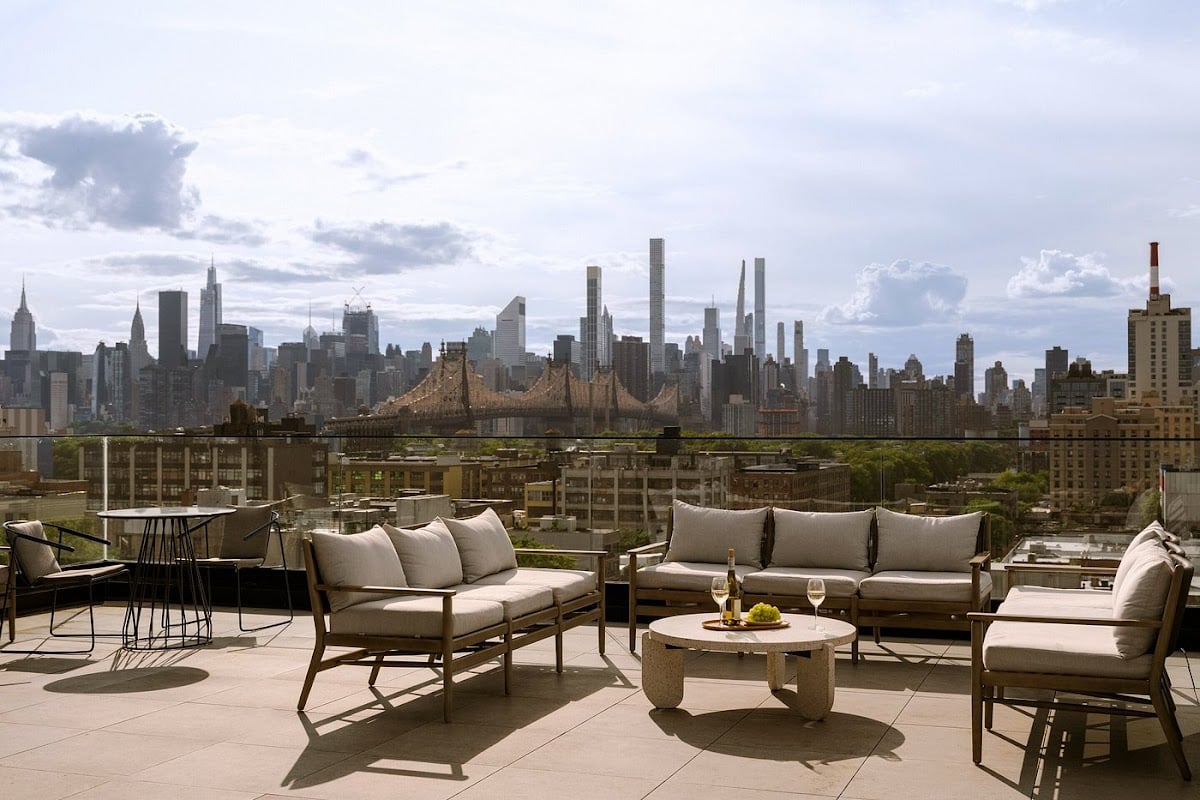 Dutch Hotel Long Island City