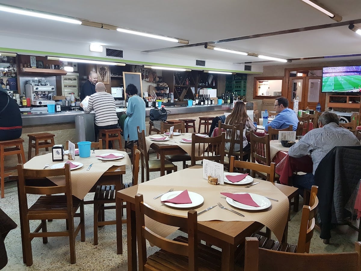 Restaurante Las Rías Bajas (LAS RÍAS) Bar de vinos