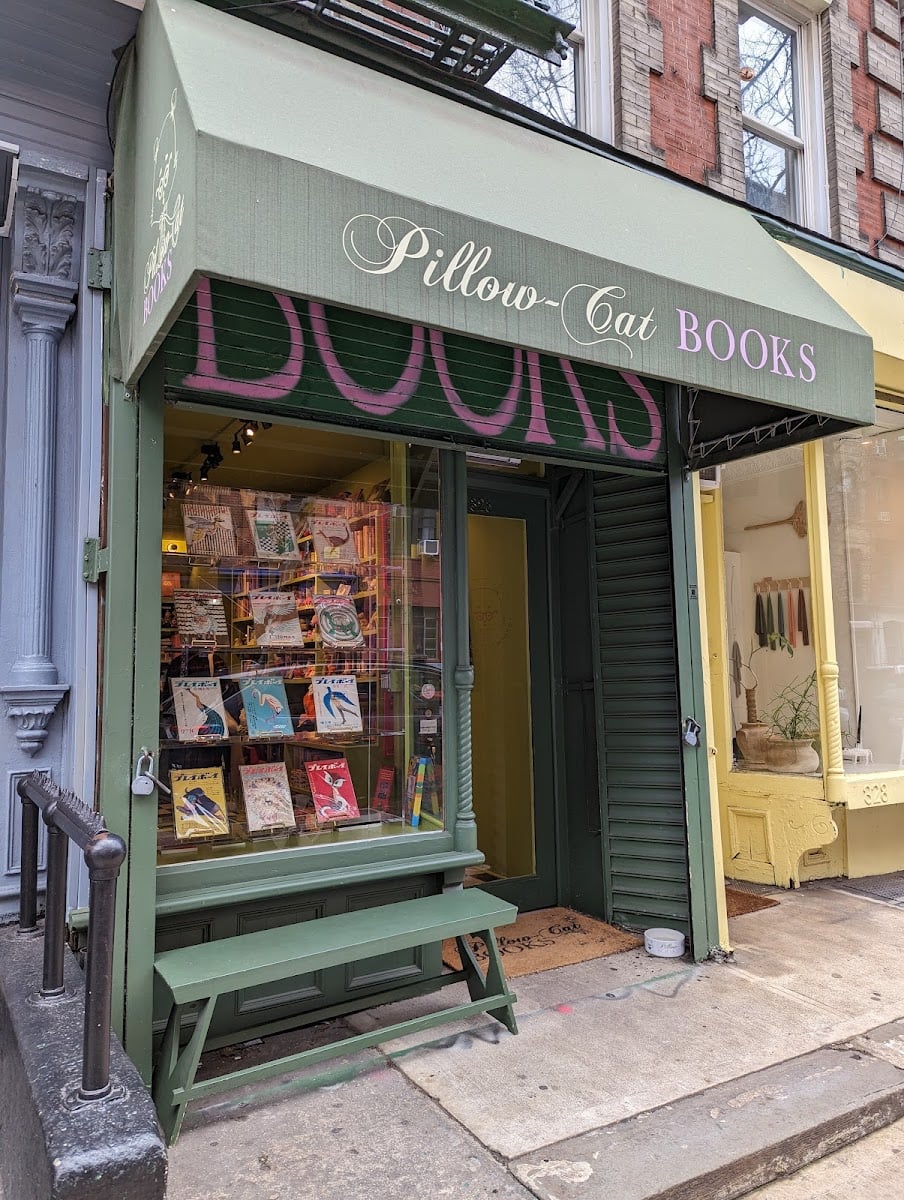 Pillow-Cat Books