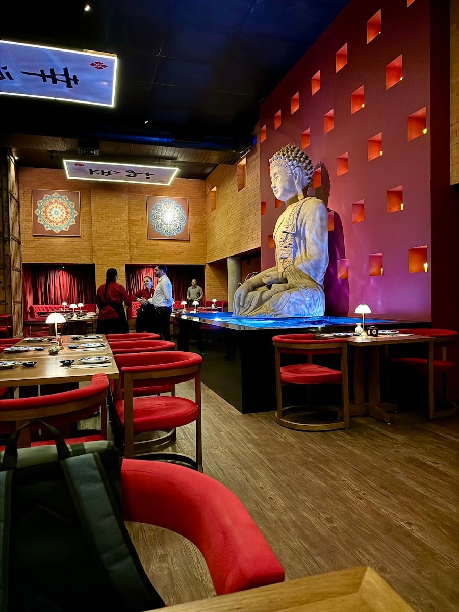 OUE Sushi Berrini