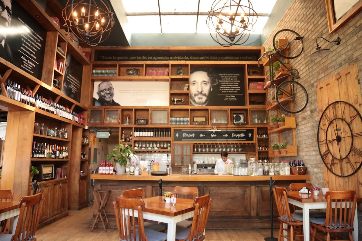Café Bar 500 Noches San Luis - Restaurant · San Luis Potosí