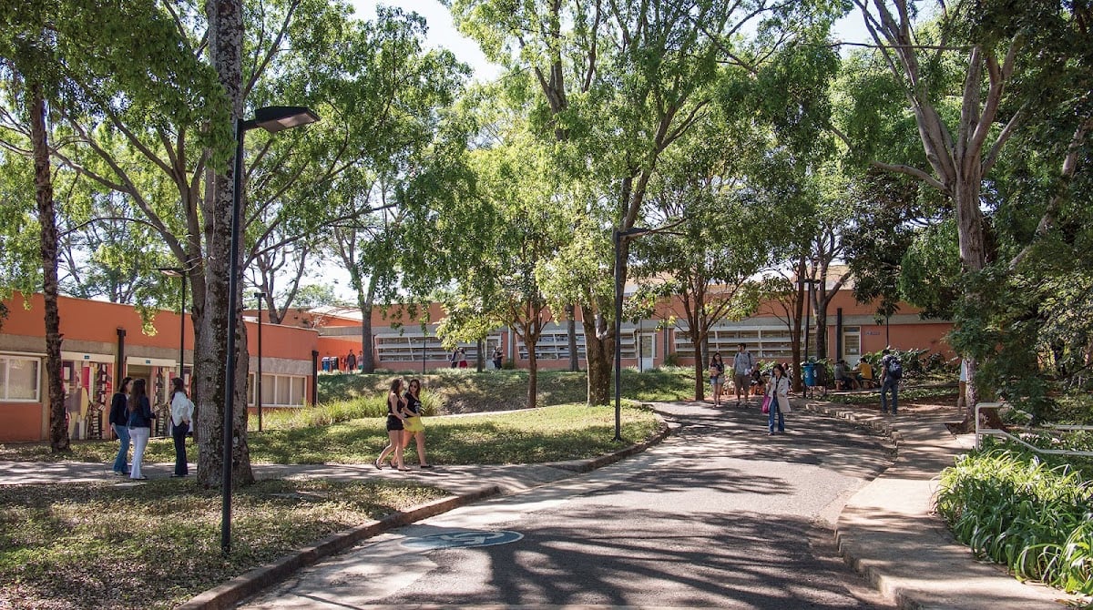 FACAMP Faculdades de Campinas