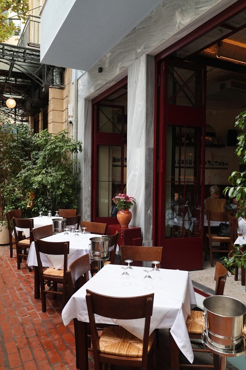 Manári Taverna