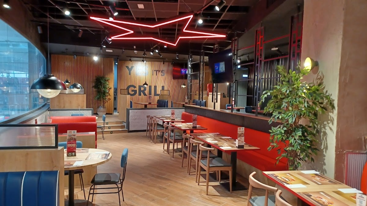 Foster's Hollywood