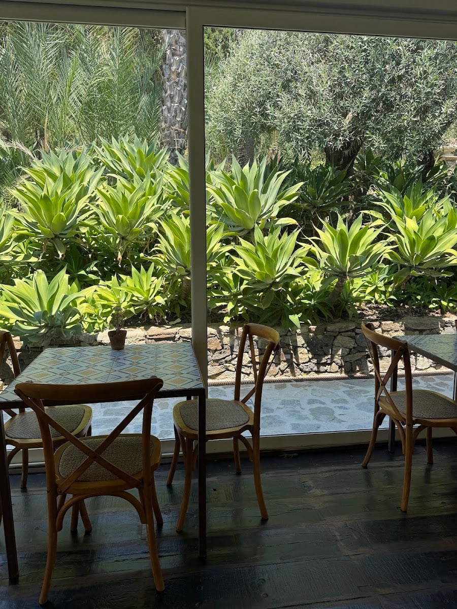 Ngonia Bay Hotel Restaurant