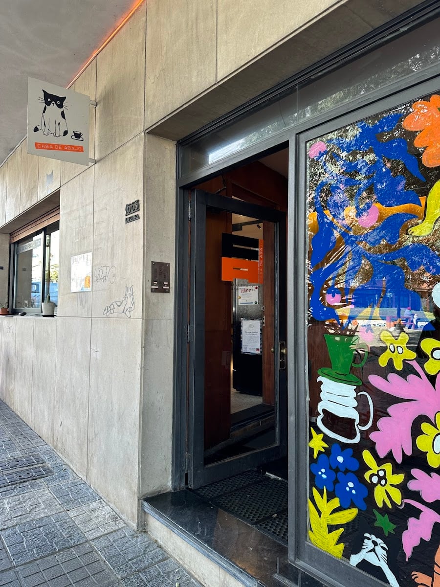 Casa de Abajo Café