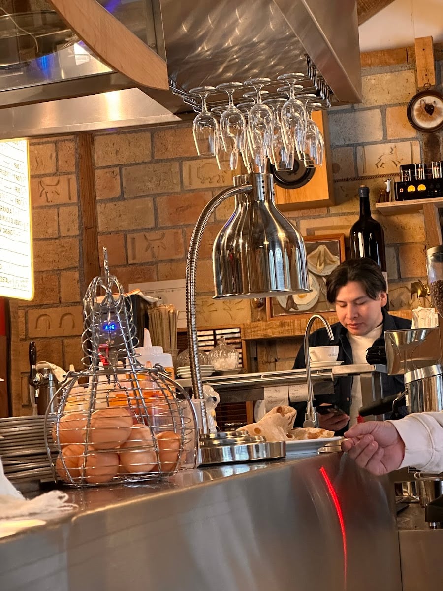 El Bambis Café