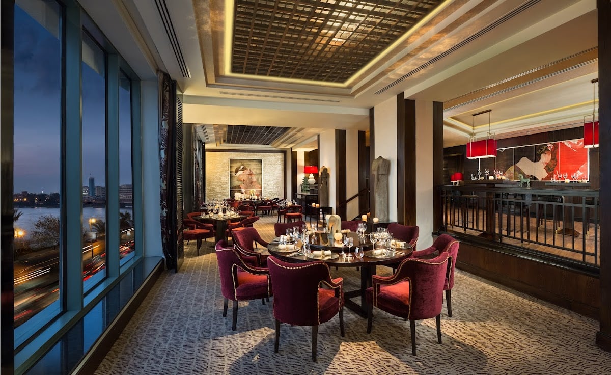 SAIGON RESTAURANT & LOUNGE - Asiática, contemporánea