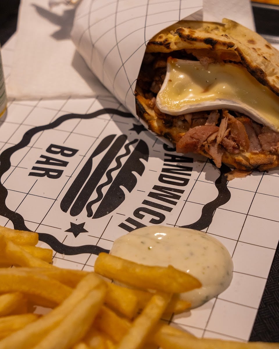 Sandwich bar