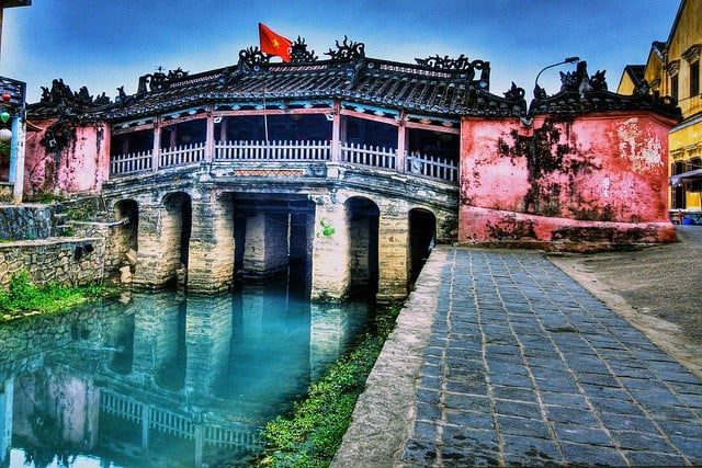 Chùa Cầu
