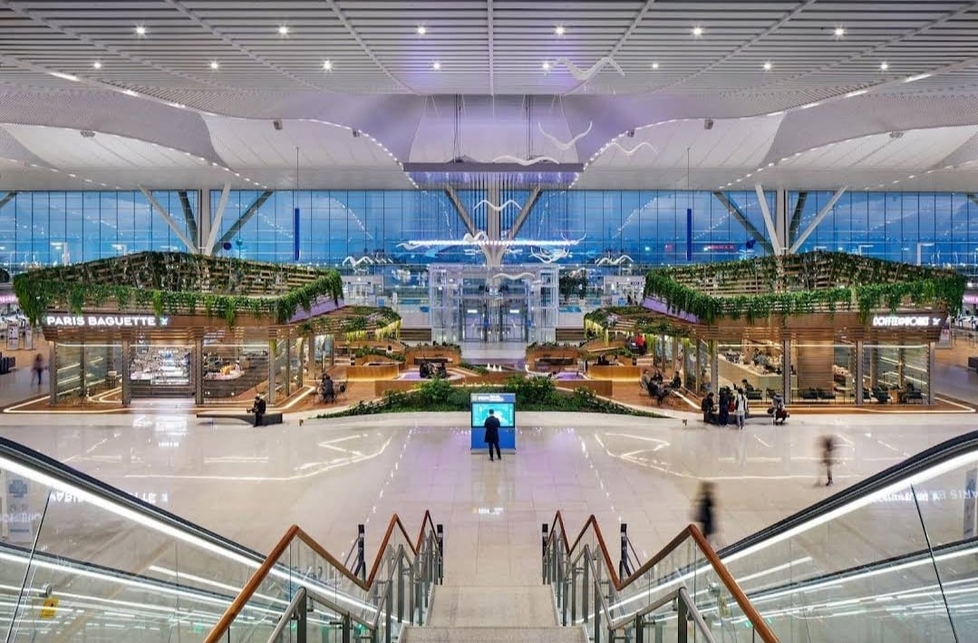 仁川国際空港 (ICN)