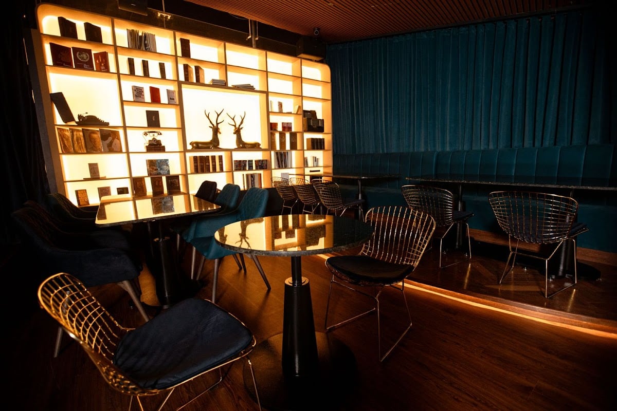 New York Bistro/Rooftop