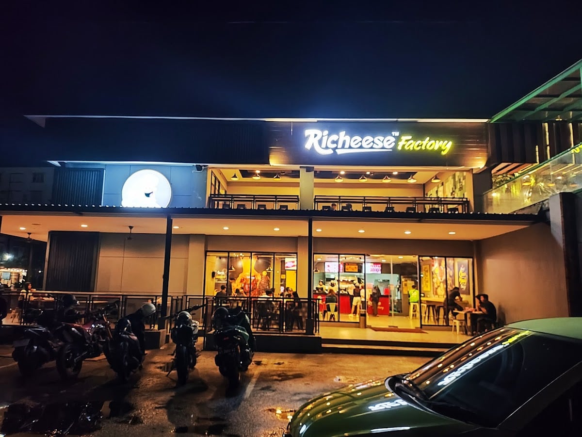Richeese Factory Hasan Basri