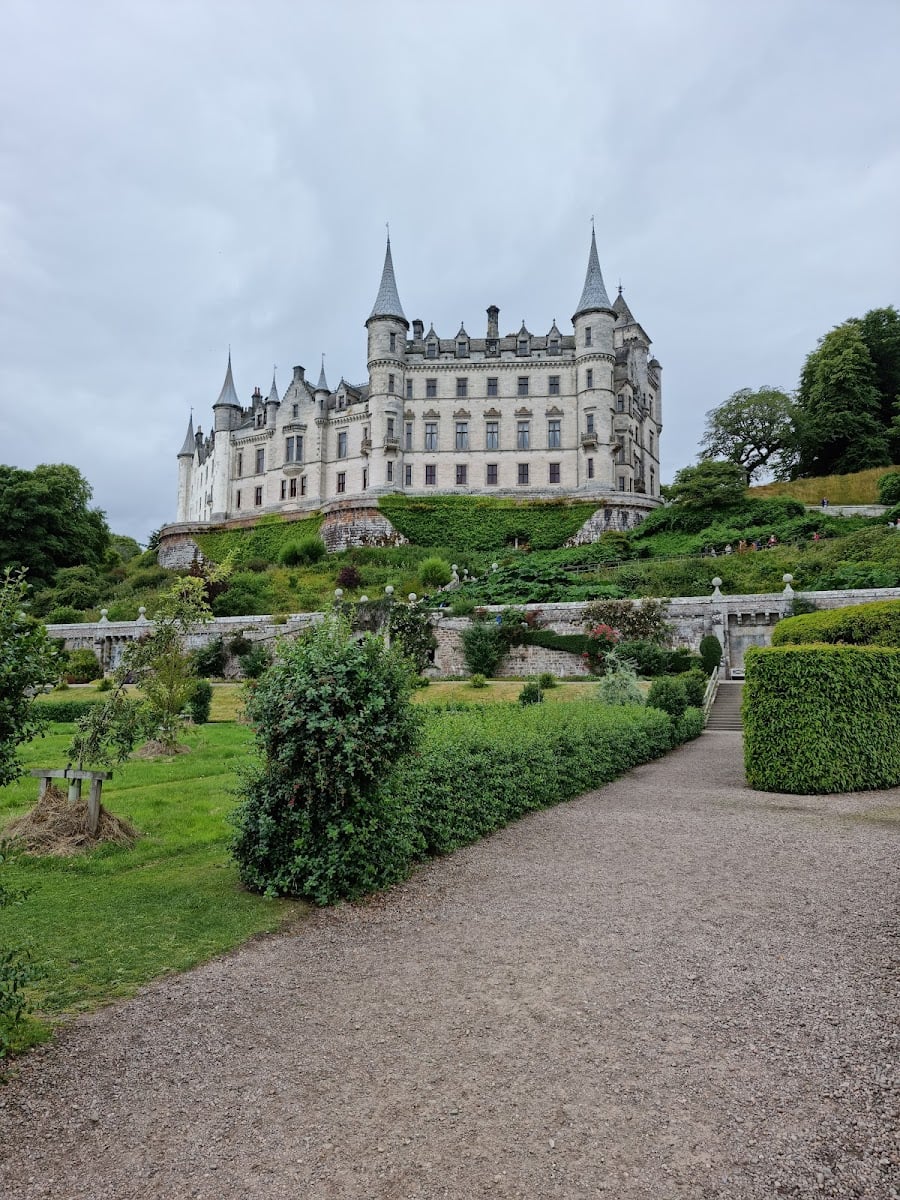 Dunrobin Castle & Gardens