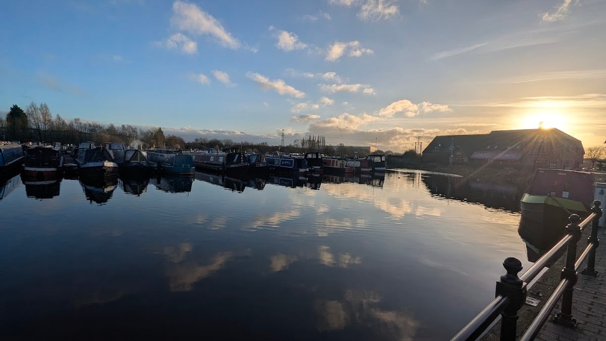 barton marina - burton