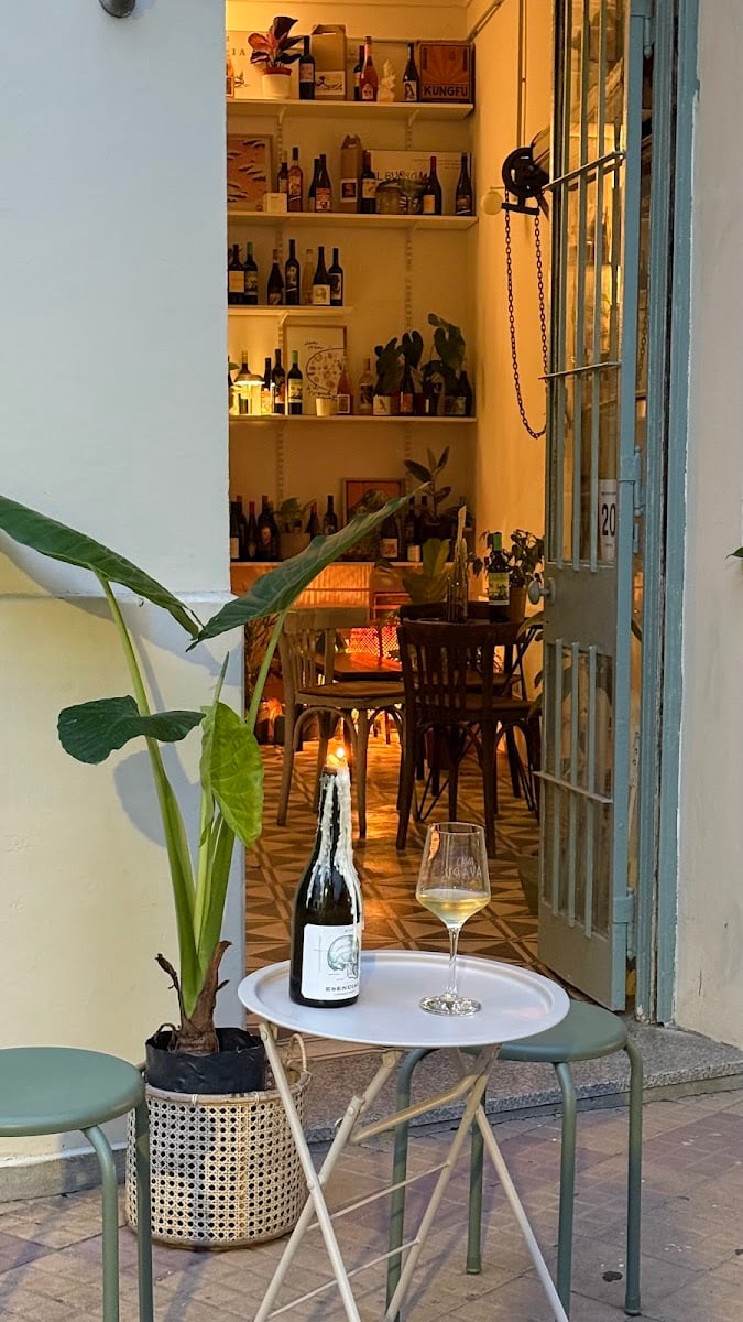 CAVA VRAVA