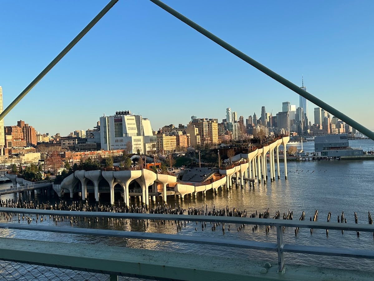 Pier 57 Rooftop Park - Deck