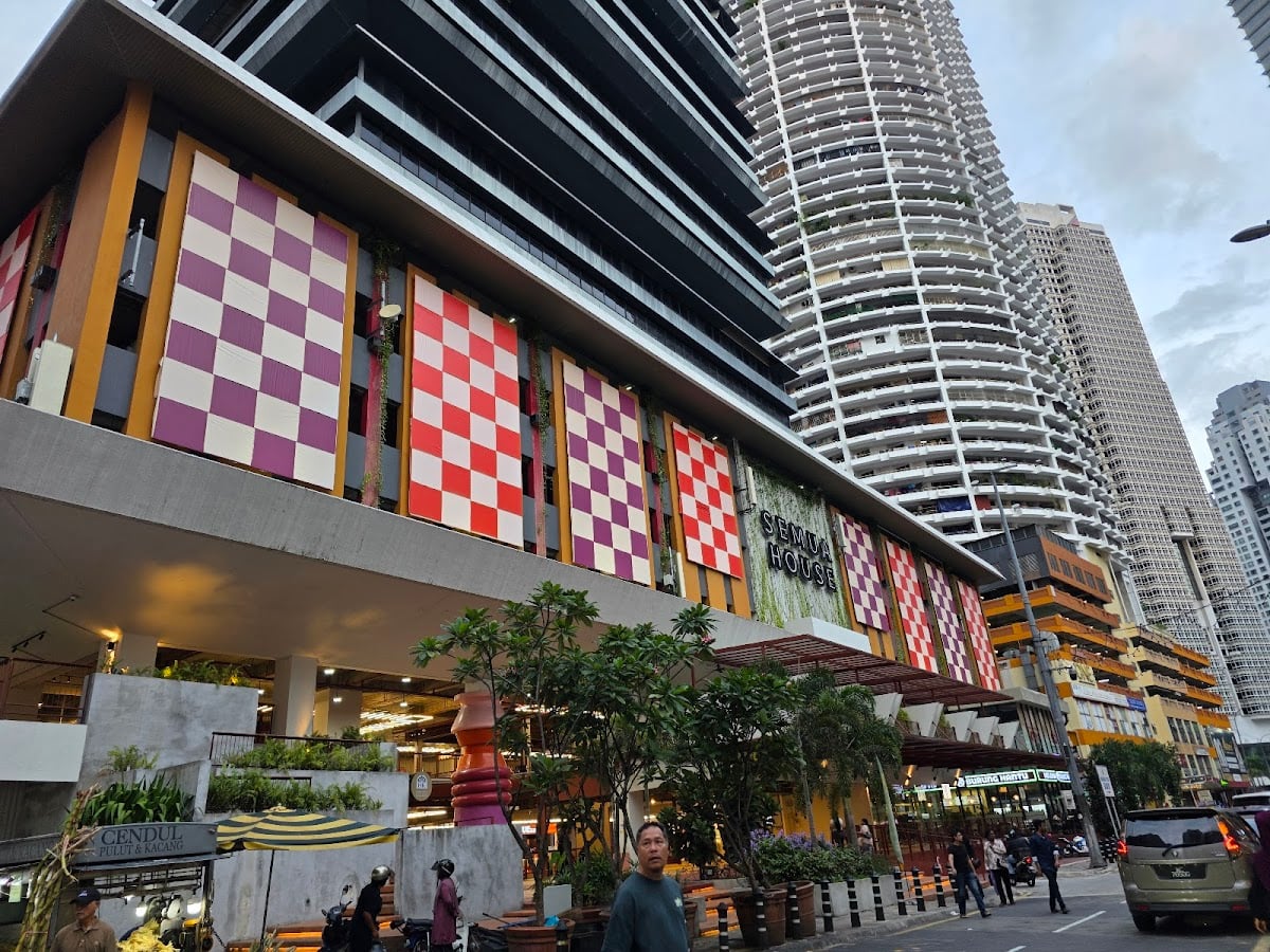 Semua House