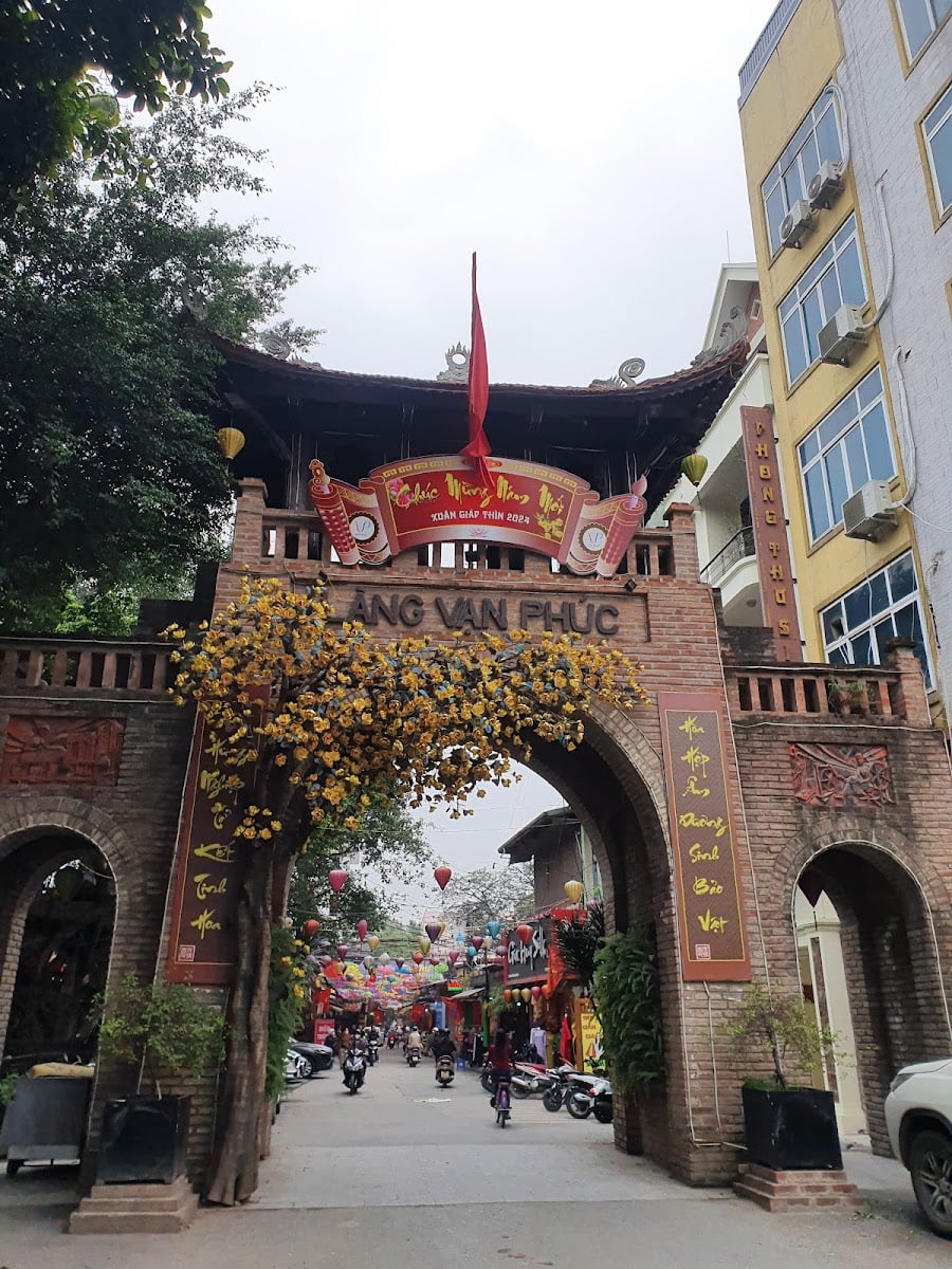 Silk Village