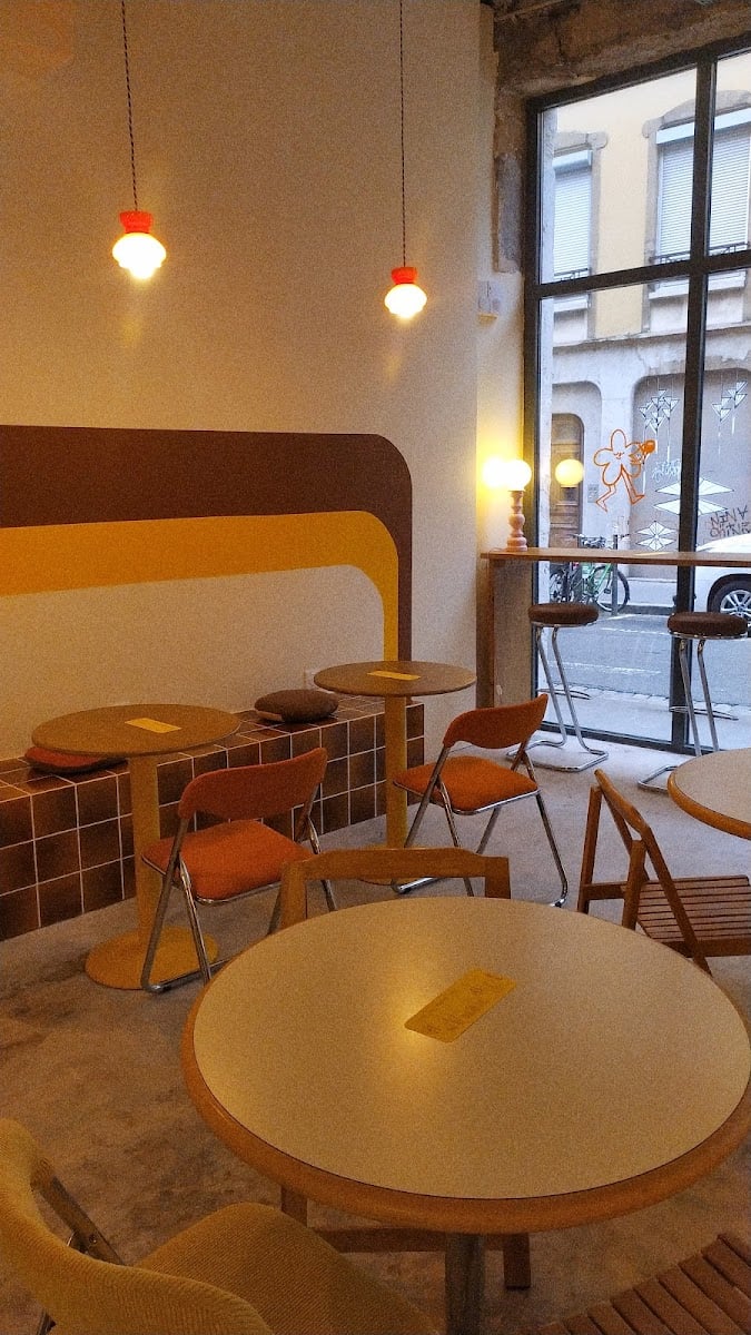 Môt Chút - ☕️café • 🛍️boutique