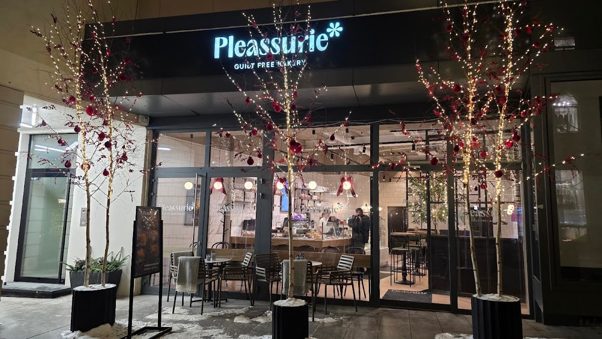 Pleassurie Avenue