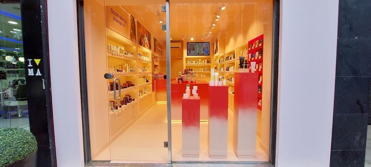 MiiN Korean Cosmetics · Goya