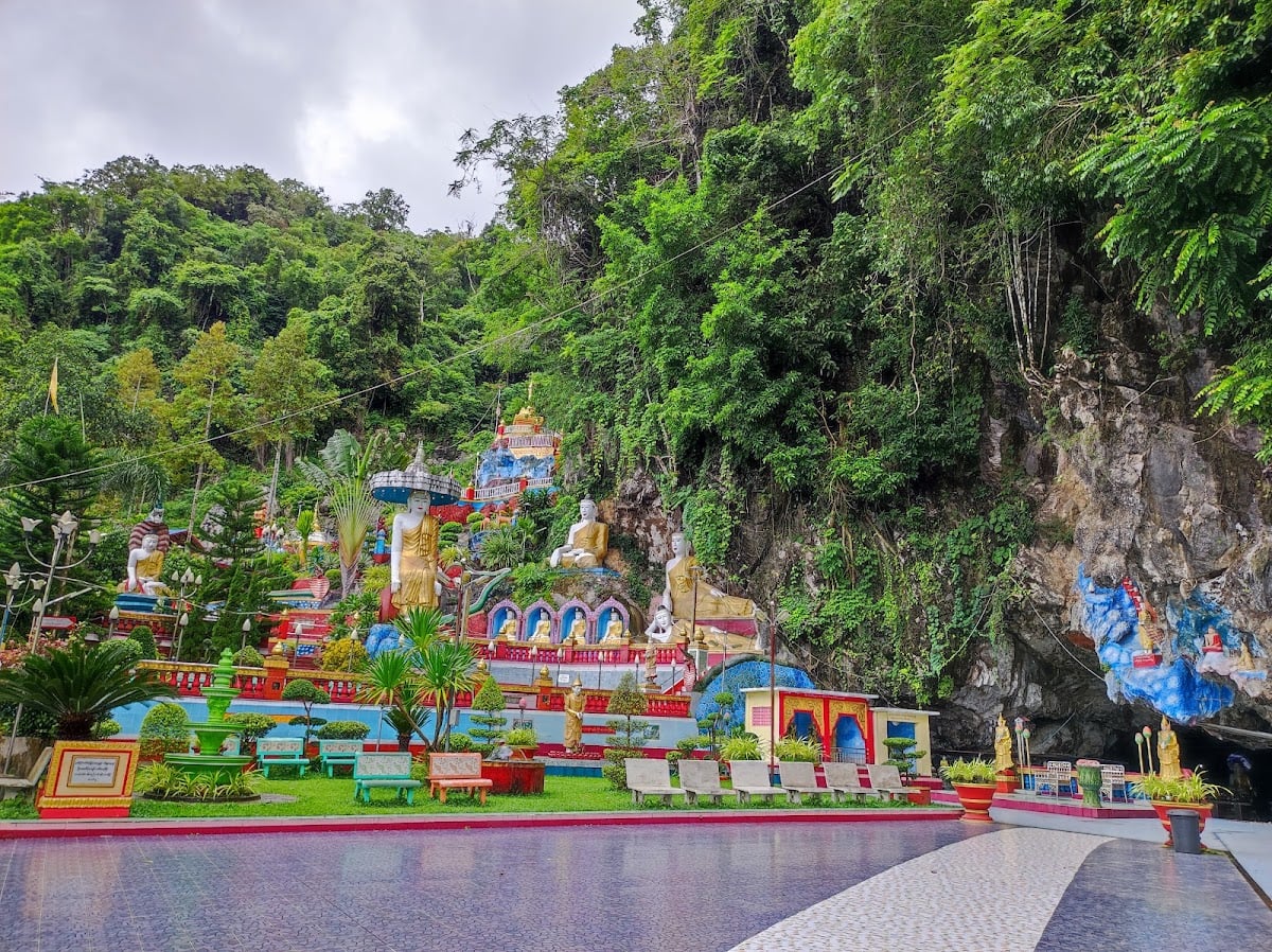 Kaw Ka Thaung