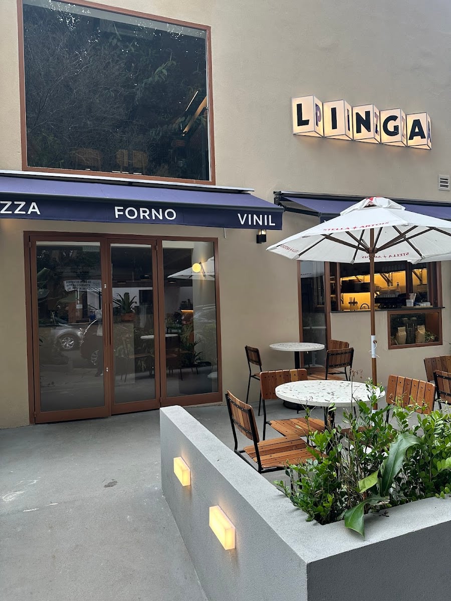 Pizza Linga - café, pizza e vinil