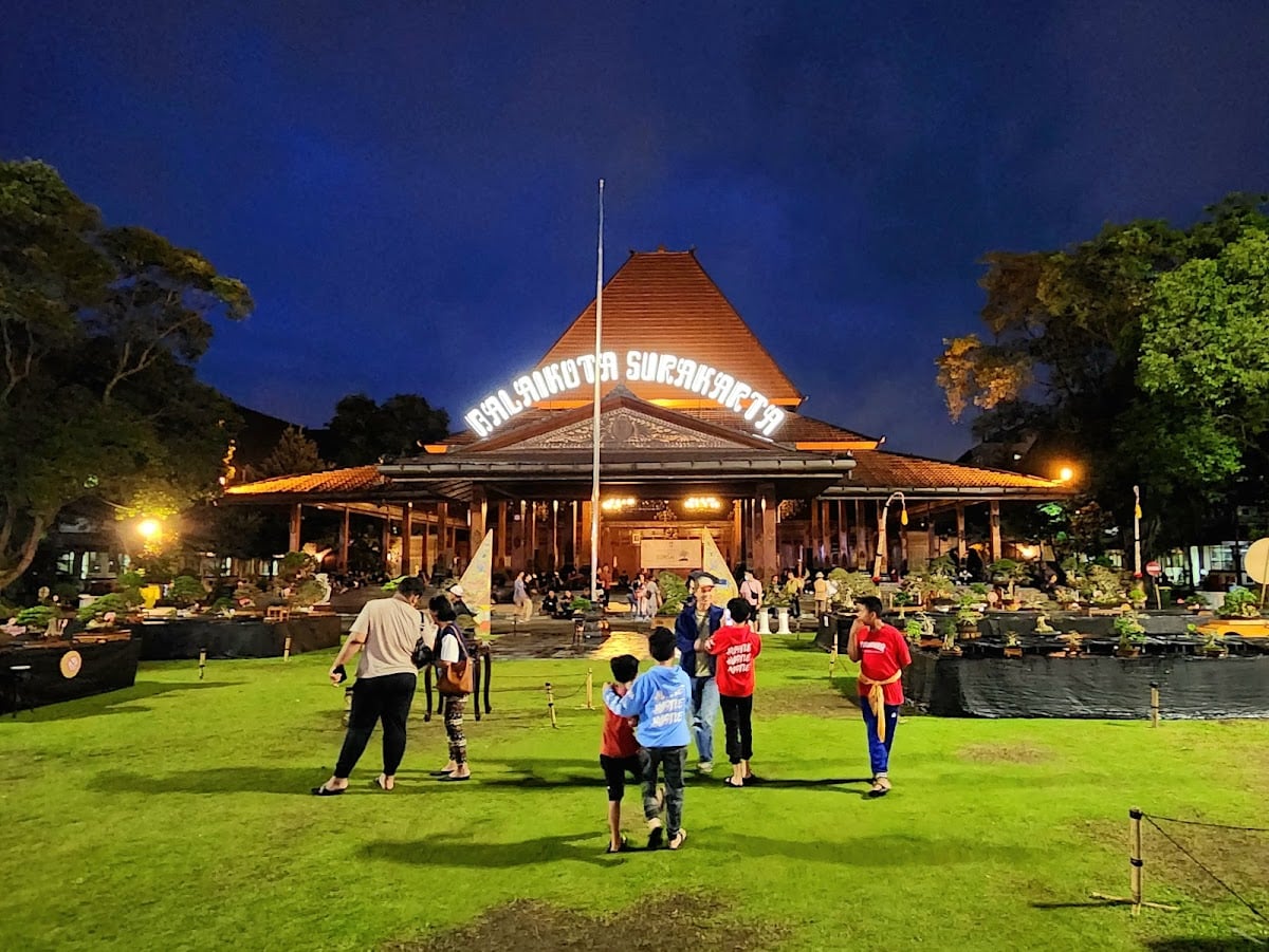 Taman Balai Kota Solo