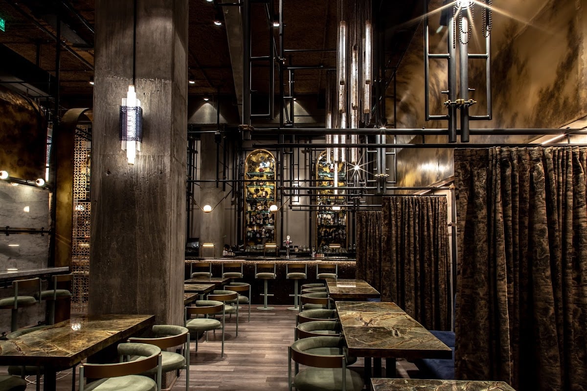 OSTEN restaurante & bar