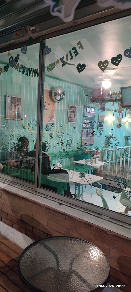 Cafetería Candyuwu - Av. Chacabuco 782