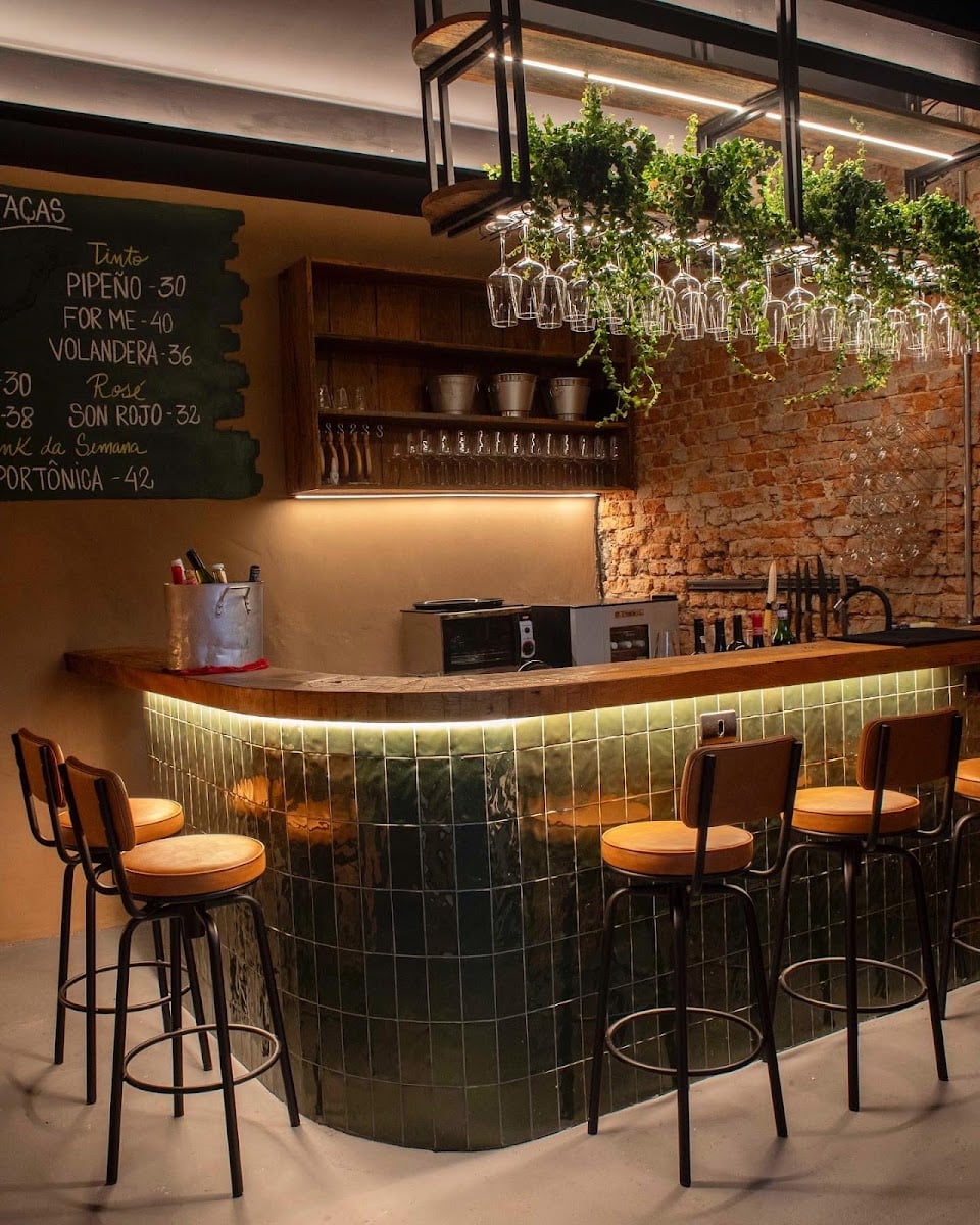 Clementina Bar de Vinhos