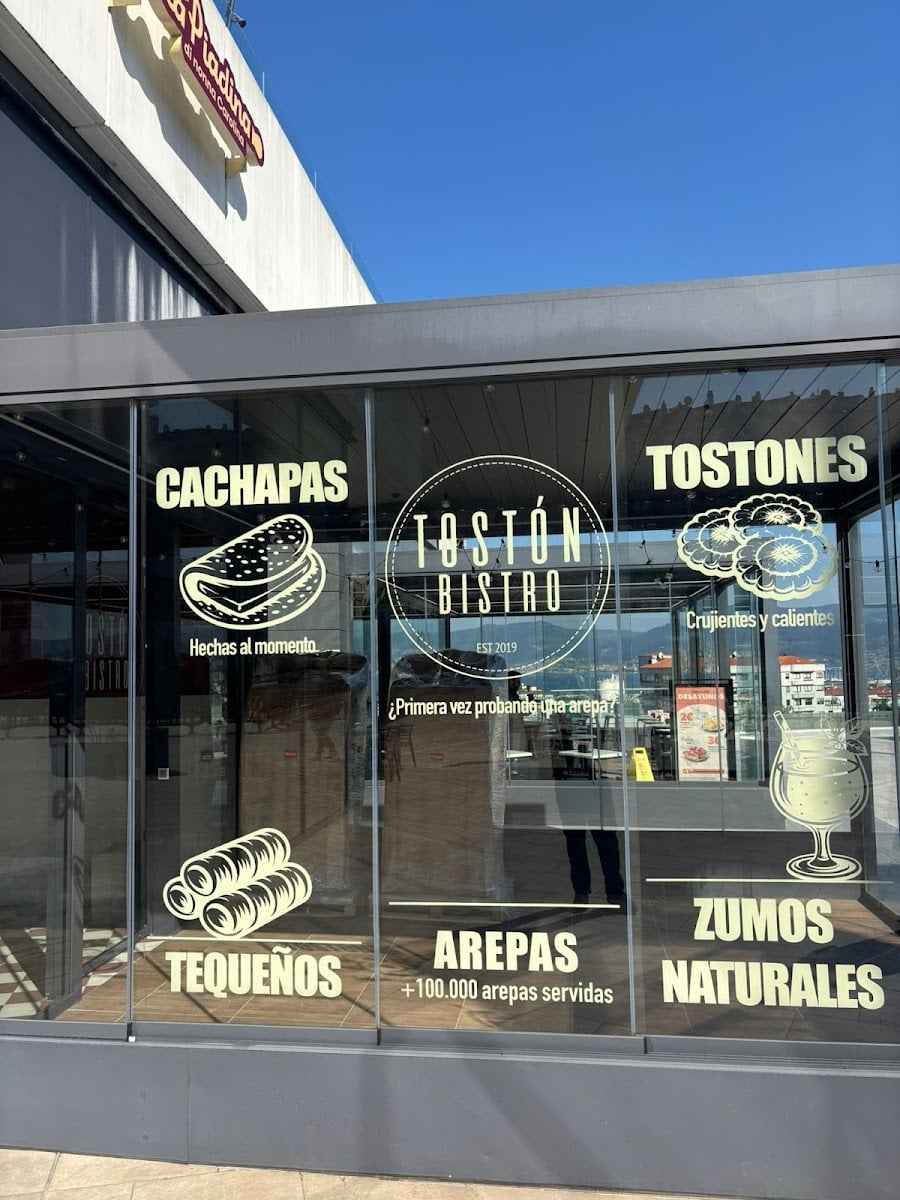 Tostón Bistro Arepas Street Food