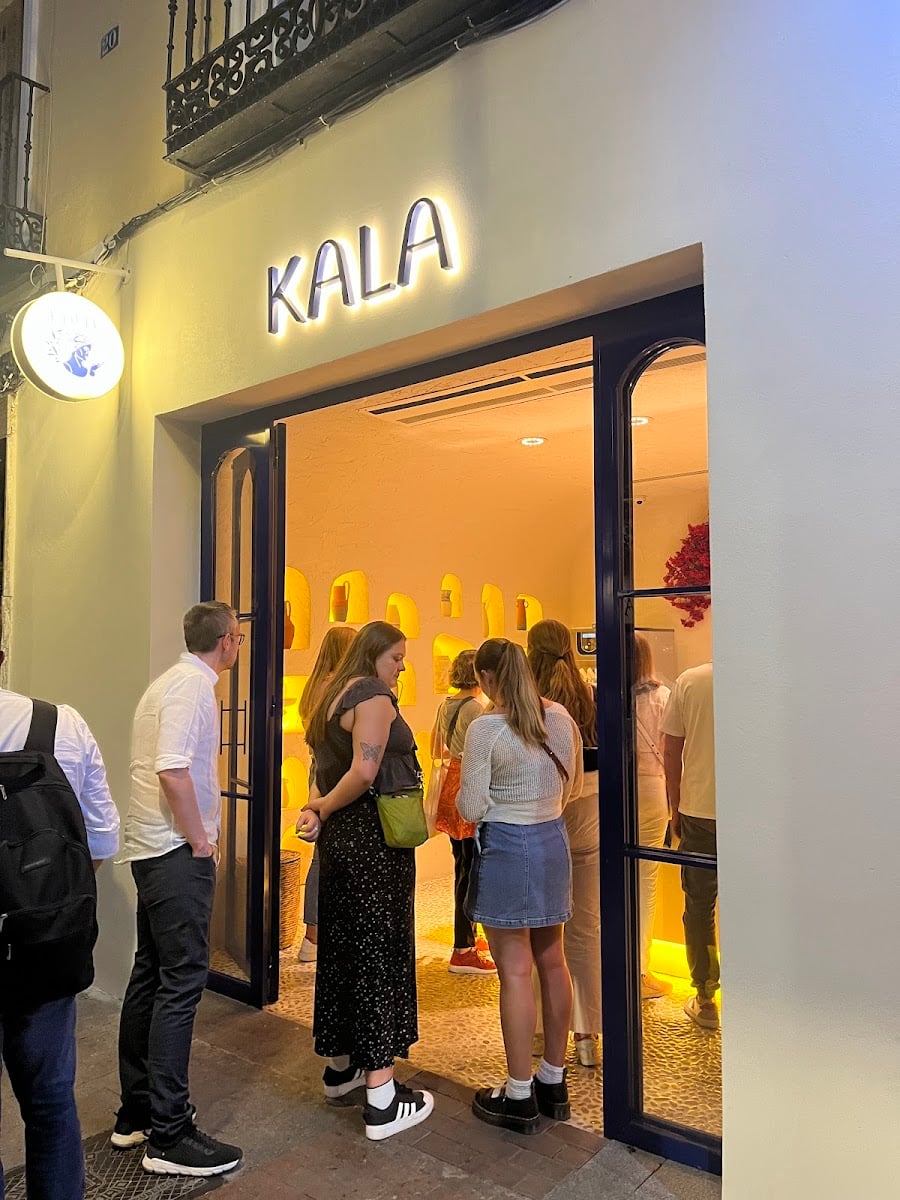 KALA Greek Frozen Yogurt - Tipo Myka, sin las filas