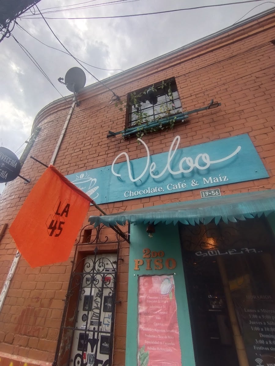 Veloo. Chocolate, Café & Maíz
