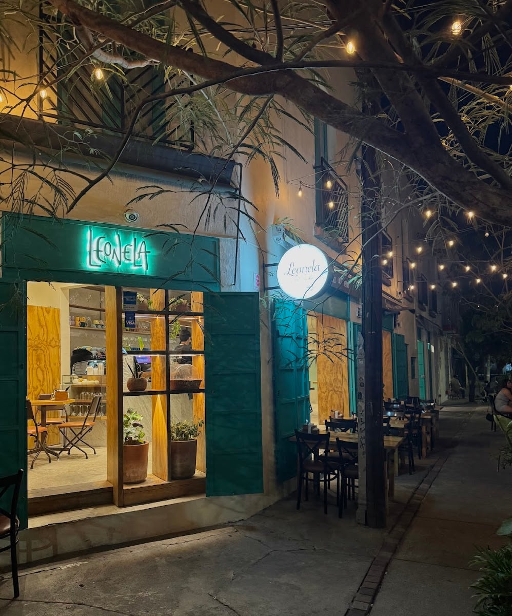 Leonela Café Bistró