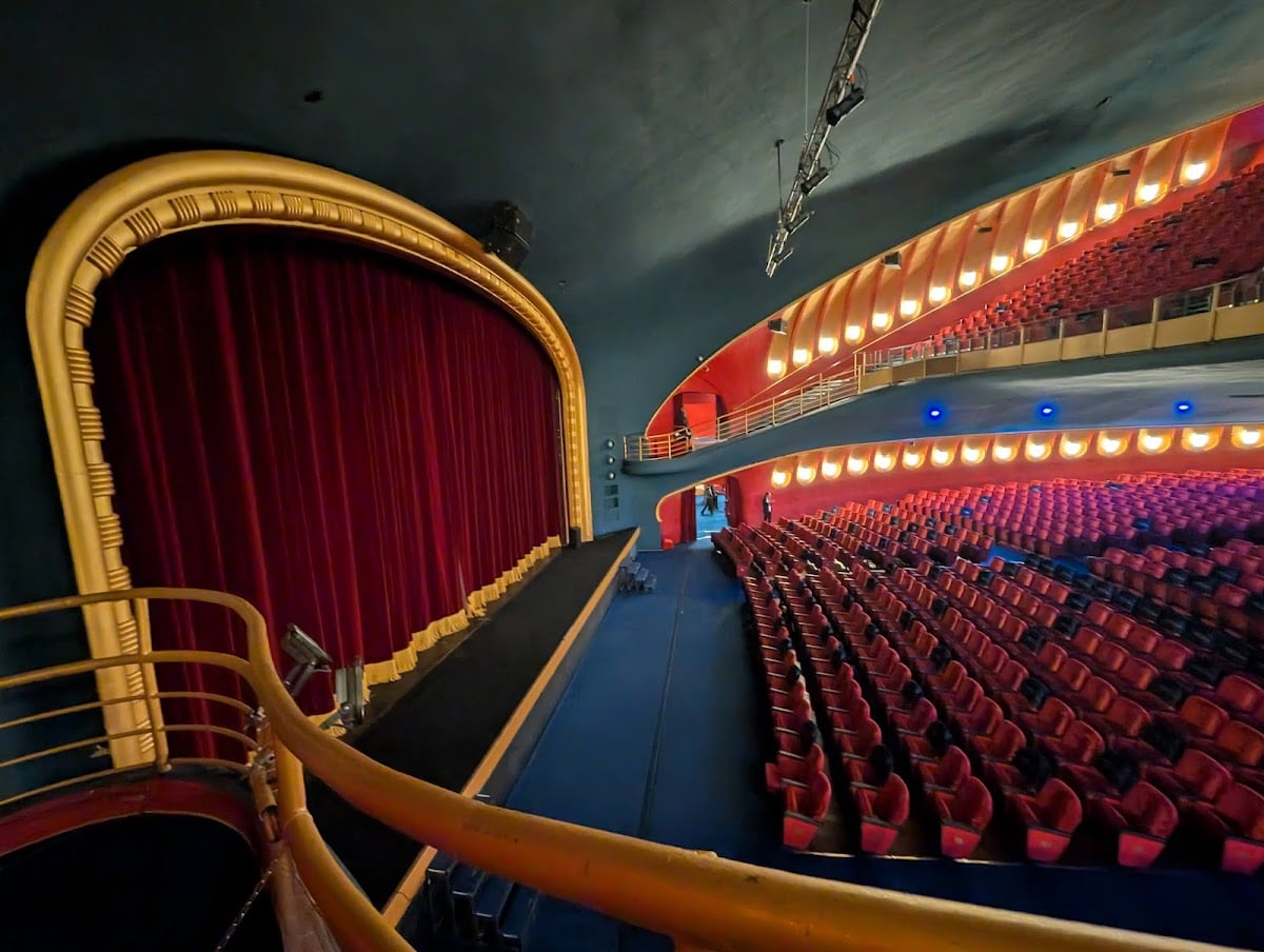 Teatro Alfieri - The 1st case was located in Teatro Regio, filmed in Teatro Alfieri. The body of the ballerina Adele was found in a locked storage room
