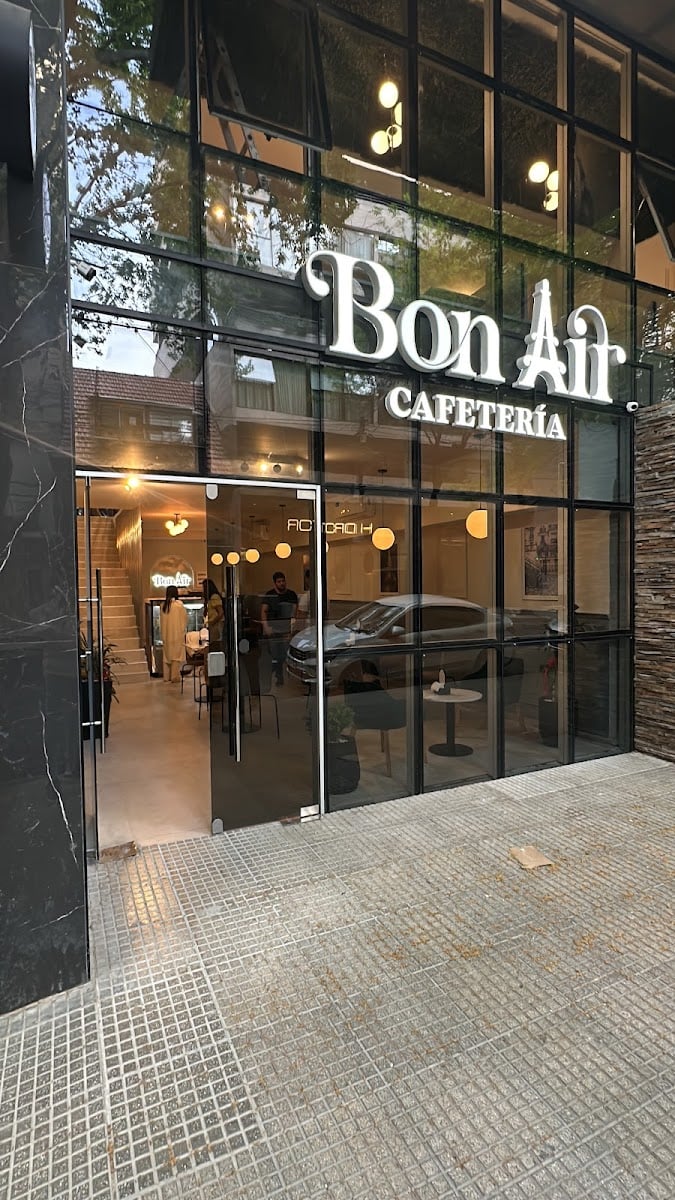 Bon Air Cafe - pastelería económica