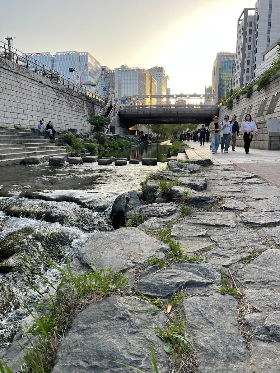 Cheonggyecheon Stream