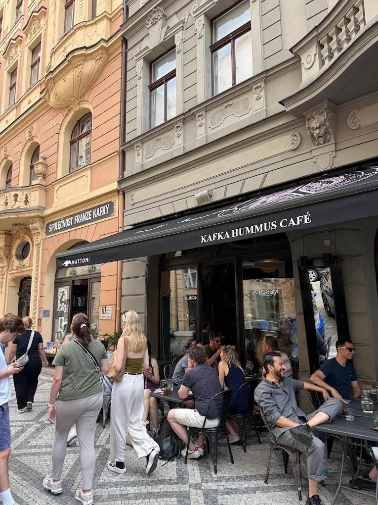 Kafka Hummus Café - Nahöstlich/Mediterran