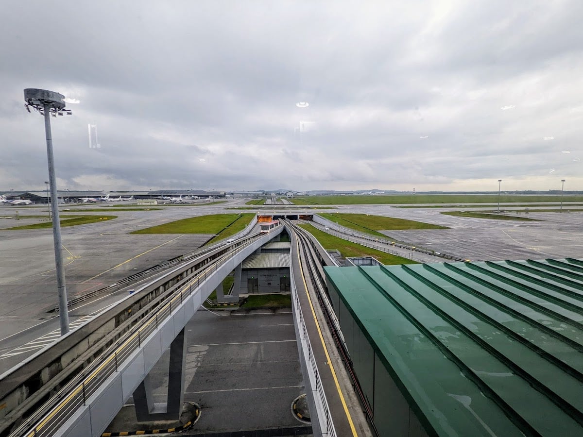 Anjung Tinjau KLIA - Spot airplanes up close