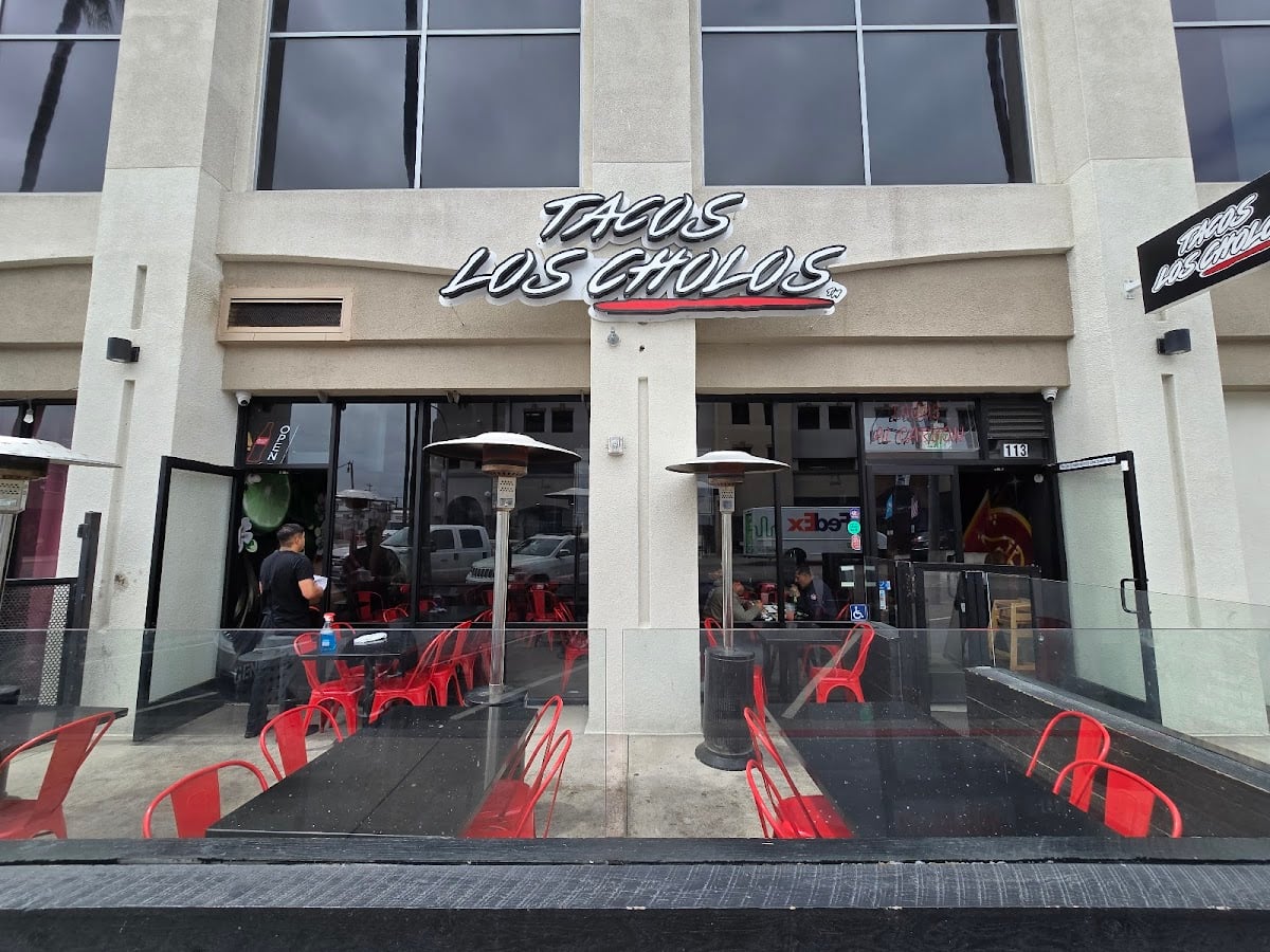 Tacos Los Cholos