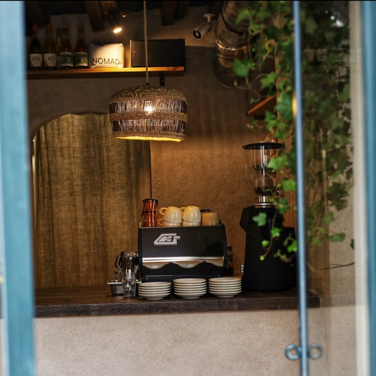 ALBI Lisboa - Coffee/wine bar