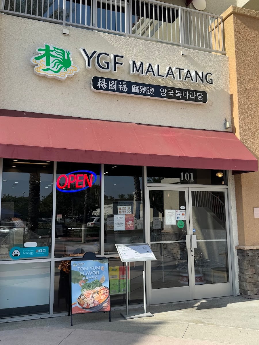 YGF Malatang 杨国福麻辣烫 - DIY ur bowl (my first bowl was $32)