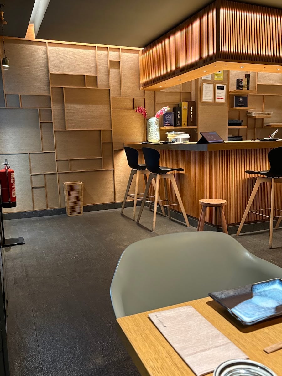 Hotaru - Restaurante Japonés