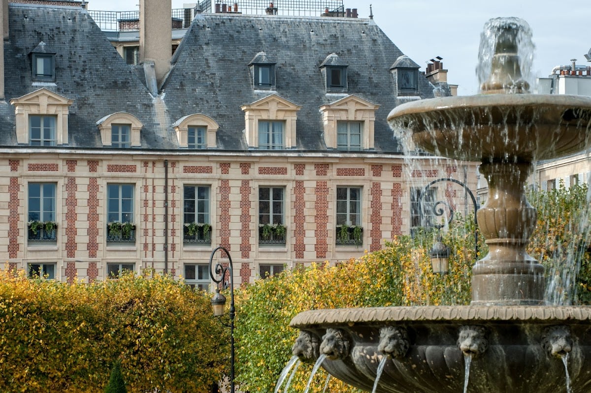 COUR DES VOSGES - ab 720€
