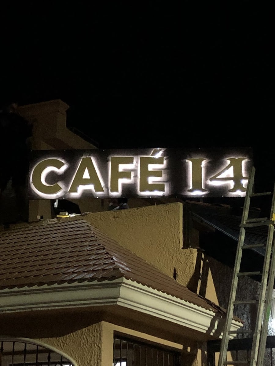 CAFÉ 14